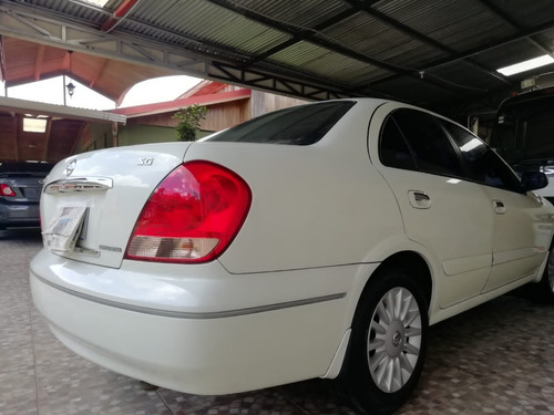 Imagen 9 de 10 de Nissan Almera