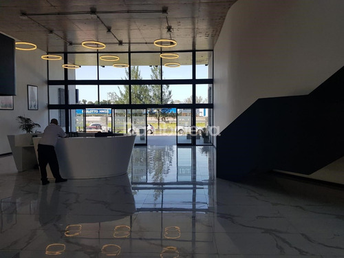 Imagen 2 de 15 de Oficina En Venta O Permuta Ubicado En Francisco Álvarez, Moreno