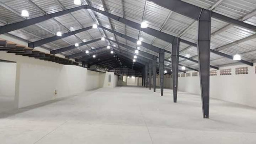 Imagen 3 de 17 de Alquilo Nave Industrial En Santo Domingo Oeste