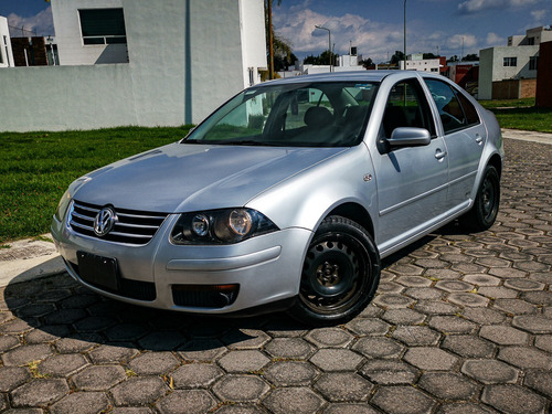 Imagen 1 de 15 de Volkswagen Jetta Clasico 2015