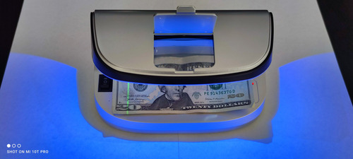Detector Portátil Ux-11 - Led Uv Mg Billete Falso Dólares