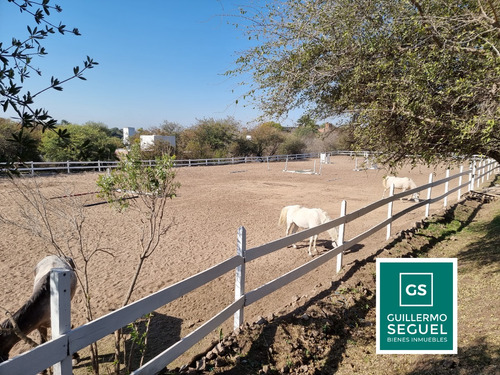 Casa En Venta Country 4 Hojas /sobre Terreno Con Terrible Vista!!!