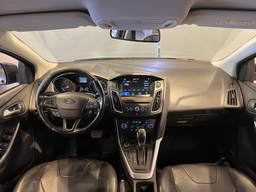 Ford Focus III 2.0 Sedan Se At6