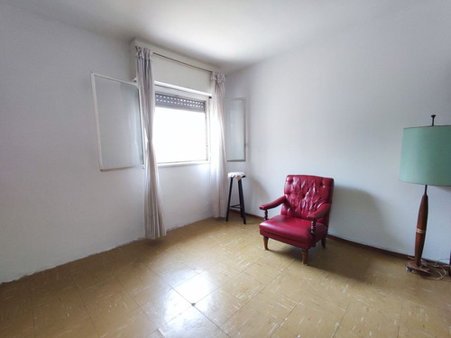 Casa 4 Ambientes En Venta En Quilmes Oeste Quincho