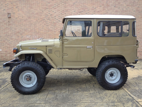 Imagen 3 de 16 de Toyota Fj40 4x4 - Sincronica