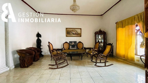 Imagen 3 de 25 de Casa En Venta En El Centro A 7 Cuadras De La Ermita Merida Y