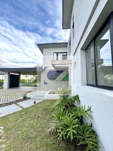 Casa En Venta En El Nogal Country