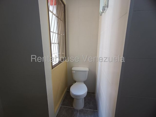 En Calle Ciega De Los Ruices, Se Vende Apartamento Listo Para Ocupar, 25-24466 Mvg
