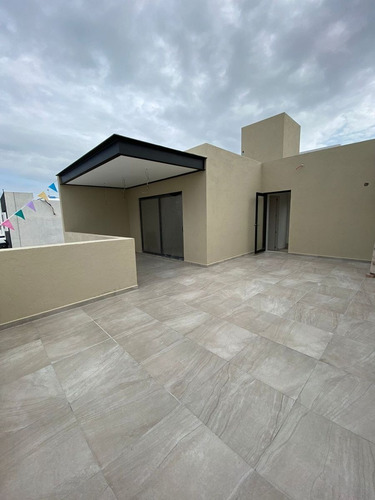 Imagen 2 de 18 de Hermosa Casa En Lomas De Juriquilla, 3 Recamaras, 2 En Pb, 3
