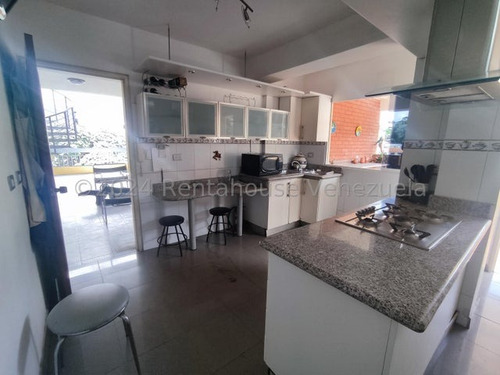 Espectacular Ph En Venta En Hermoso Edificio De Los Chaguaramos Mls#25-10496 - Jca