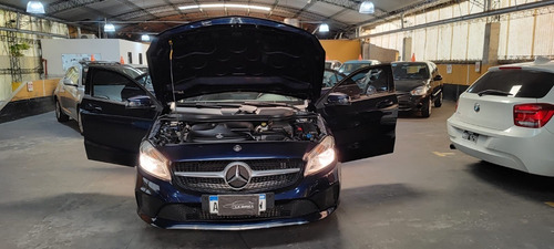 Imagen 15 de 25 de Mercedes Benz A200 Urban