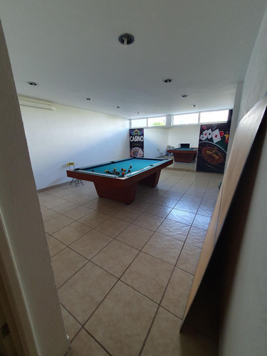 Hermosa Residencia En Centro Sur, Claustros Del Sur, C.342 M2, 3 Niveles