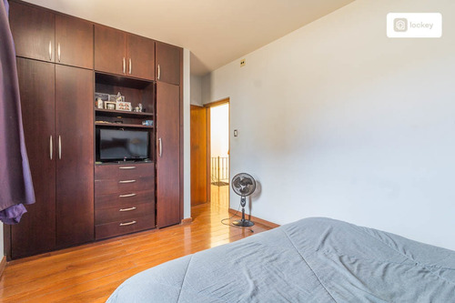 Imagem 11 de 15 de Venda De Casa Com 325m² E 6 Quartos - 13478