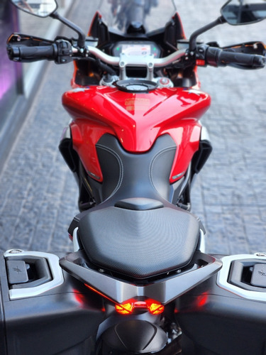 Imagen 24 de 25 de Mv Agusta Turismo Veloce Lusso 2017 Con Agregados Jc