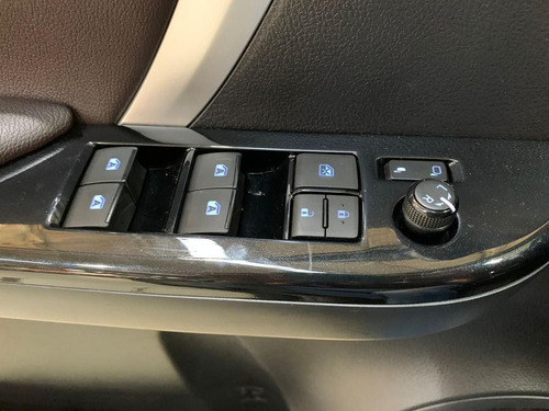 Imagem 15 de 15 de Toyota Hilux Sw4 2019 2.7 Srv 7 Lugares Maravilhosa!!