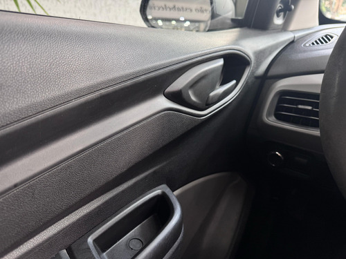 Chevrolet Onix 1.0 Joy 5p