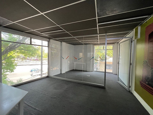 Renta Oficinas Local Call Center En Piso 1 Y 2, Total 640 M Lago Rodolfo Granada