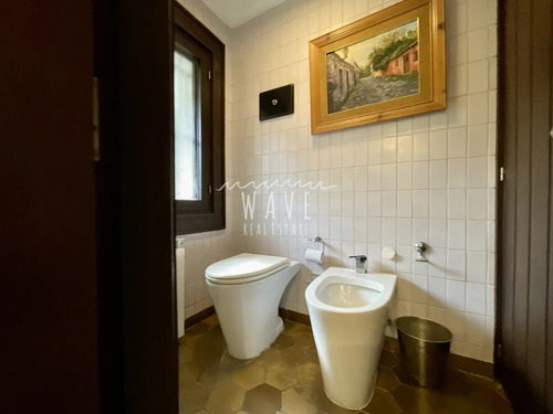 Venta- Magnifico Chalet En Zona Golf- Punta Del Este