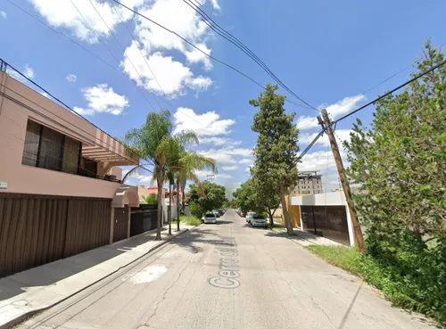 Casa Economica En Venta Gran Oportunidad De Inversión - (remate) Cerro Del Laurel 305, Jardines De La Concepción I, 20120 Aguascalientes, Ags.