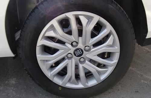 Imagen 11 de 15 de Fiat Cronos Attractive 1.3 My22 Financ Uber / Cabify / Beat