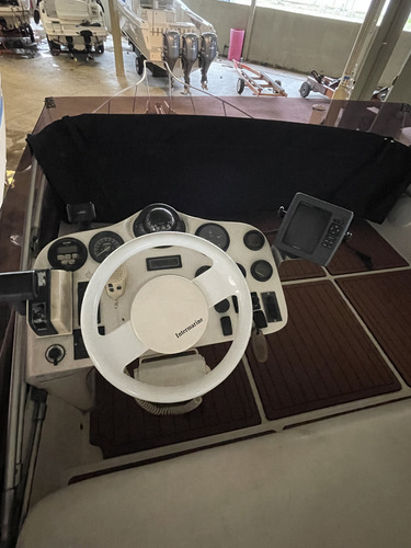 Lancha Intermarine Oceanic 26 Pés