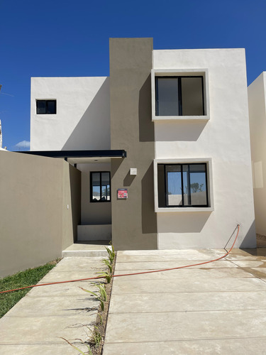 Venta Casa Dos Recámaras Privada Norte Mérida