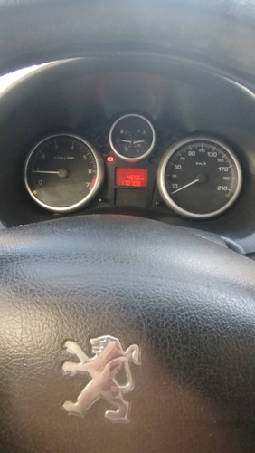 Peugeot 207 1.4 Sedan Xs