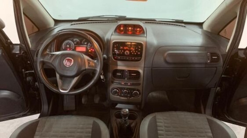 Imagem 7 de 9 de Fiat Idea Adventure 1.8 16v E.torq (flex) 2015/2016 Preta