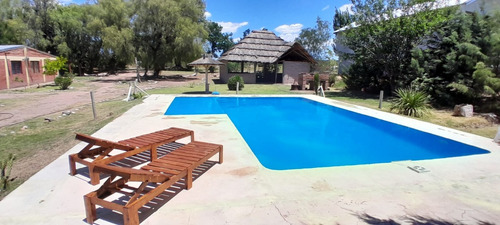 Cabañas Pawelko - Piscina - Paisaje De Montaña - San Rafael, Mendoza