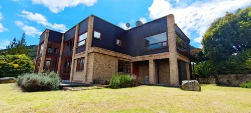 Casa En Venta En La Calera. Cod V12422