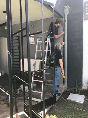 Herreria / Local En Zona Oeste Av.blas Parera 727