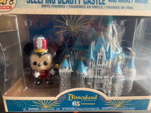 Funko Pop Castillo Sleeping Beauty Y Mickey #21 Pop Town (Usado)