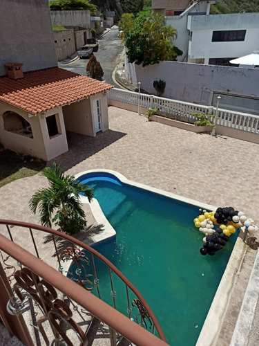 Venta Casa Remodelada Urb Terrazas Bella Vista Con Piscina. Oportunidad. Yy