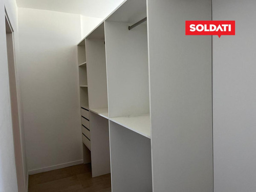 Venta 3 Cuartos Y Escritorio. Pileta, Parrilla, Piscina.