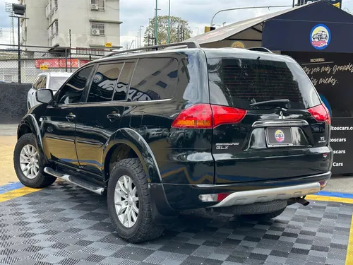 Mitsubishi Montero Sport Glx