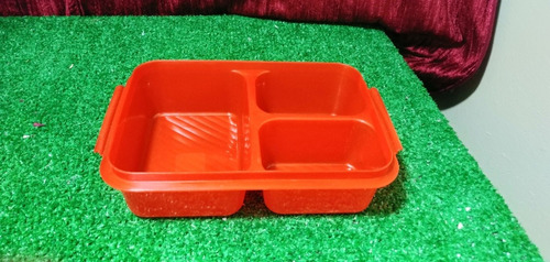 Contenedor De Alimentos Con 3 Divisiones 21x15x5cm 22 Piezas