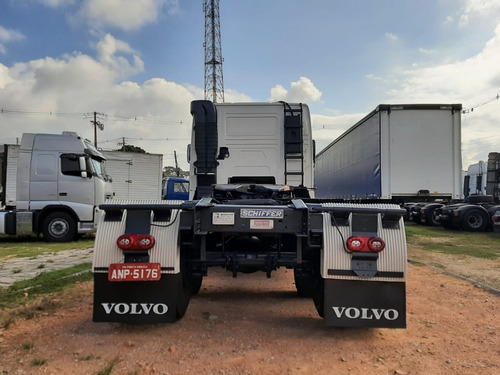 Imagem 5 de 10 de Volvo Fh380 6x2 2006
