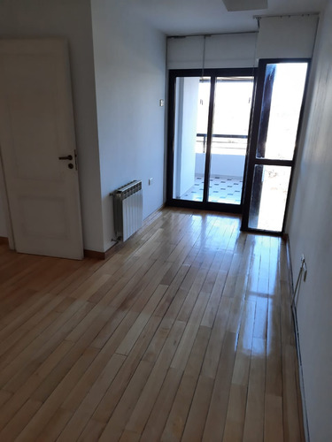 Venta Departamento Categoria 2 Dormitorios Av. Lugones Nueva Cordoba Frente Parque Sarmiento
