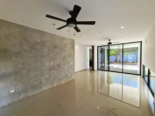 Casa En Renta De 3 Recámaras Y Piscina En Privada San José Tulipanes