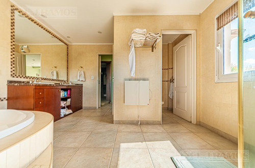 Imagen 21 de 30 de Casa En Venta En Los Castores