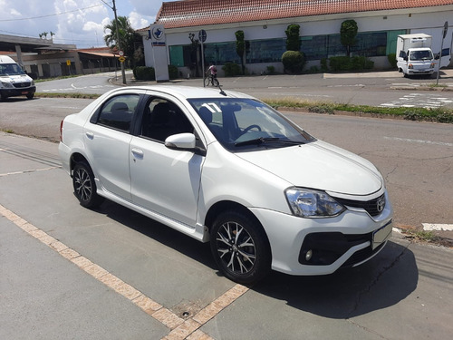 Imagem 10 de 11 de Toyota Etios Sedam 1.5 Platinium Automático