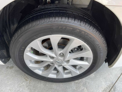 Imagen 7 de 9 de Nissan Sentra 2019 1.8 Advance Mt