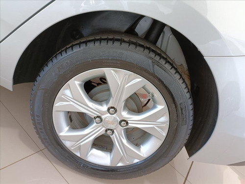 Imagem 7 de 10 de Onix 1.0 Turbo Flex Plus Premier Automático