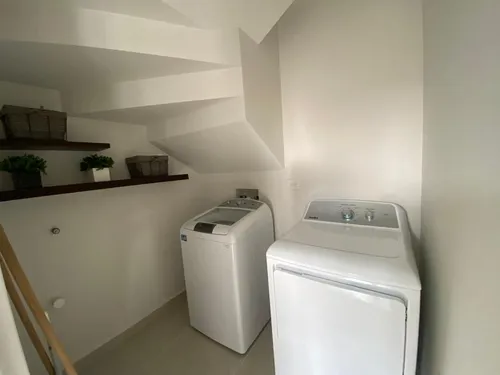 Preciosa Casa Entre El Refugio Y Zibatá, 3 Recamaras, 2.5 Baños, Jardín, Alberca