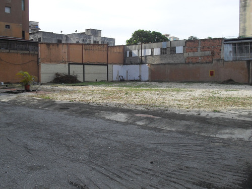 Imagen 4 de 6 de Ravell Prince Bienes Raíces Vende Gran Terreno - Urb. El Viñedo