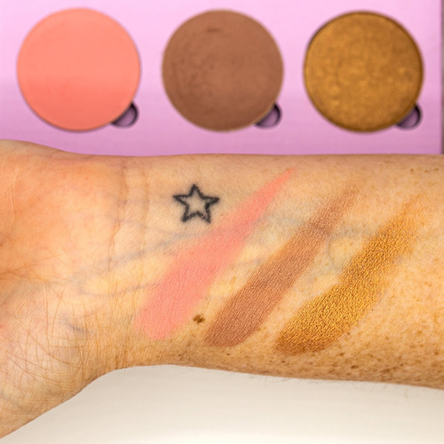 Imagen 2 de 6 de Paleta De Sombras Piel Abc Maquillaje Regina