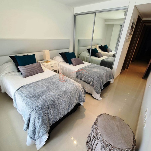 Imagen 18 de 30 de Venta Y Venta De Apartamento En La Brava, A Metros Mar