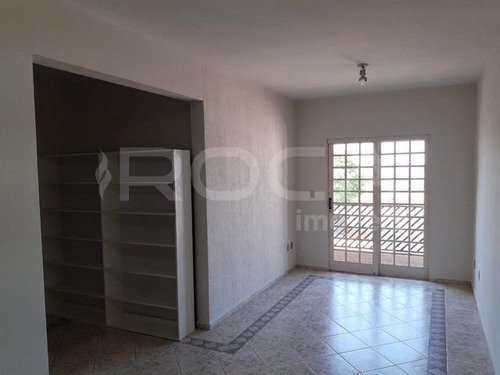 Venda De Apartamentos / Padrão Na Cidade De São Carlos 24719