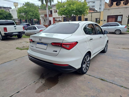 Fiat Cronos 1.8 16v Precision At6 Pack Premium