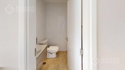 Departamento A Estrenar En Venta De 2 Amb En Zona Plaza Mitre, Cochera Y Baulera